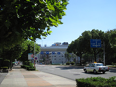 愛知県庁前歩道