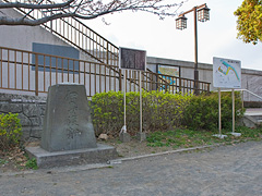 佃島渡船の跡碑