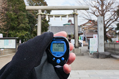 浅草神社で歩数計